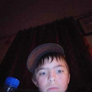 Meet your Posher, Picking rock